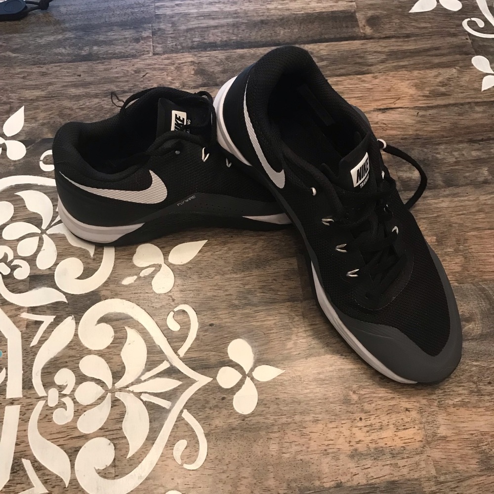 Nike repper dx metcon size 9